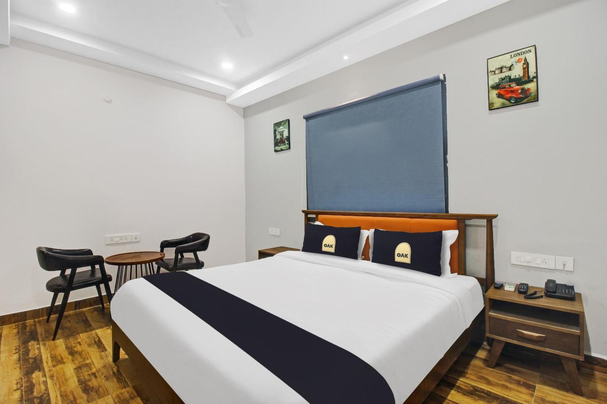 Super Townhouse Oak Hitec City Near Image Hospital Hajdarabad Zewnętrze zdjęcie