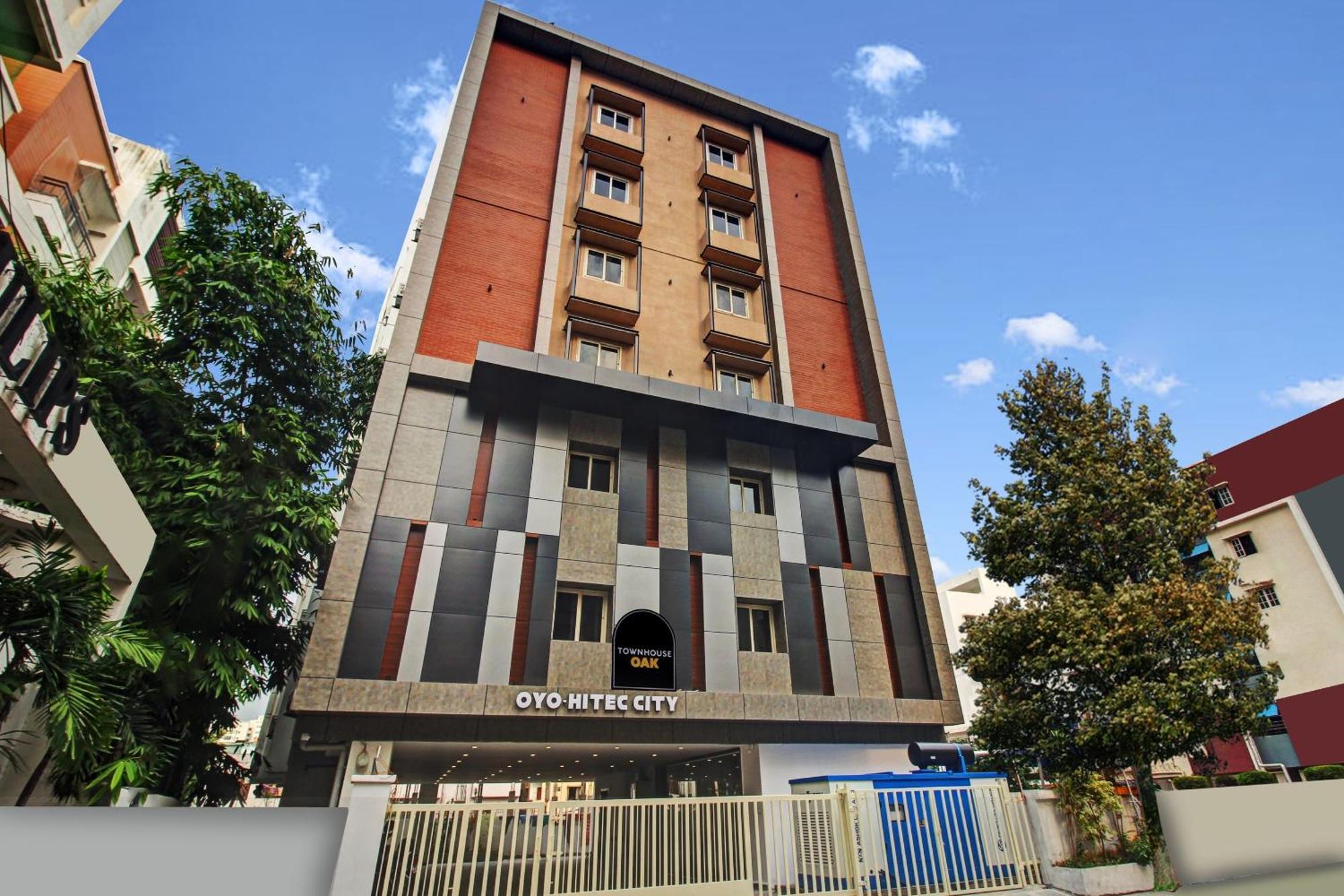 Super Townhouse Oak Hitec City Near Image Hospital Hajdarabad Zewnętrze zdjęcie